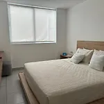 Modern Apartment, San Francisco Neighborhood
