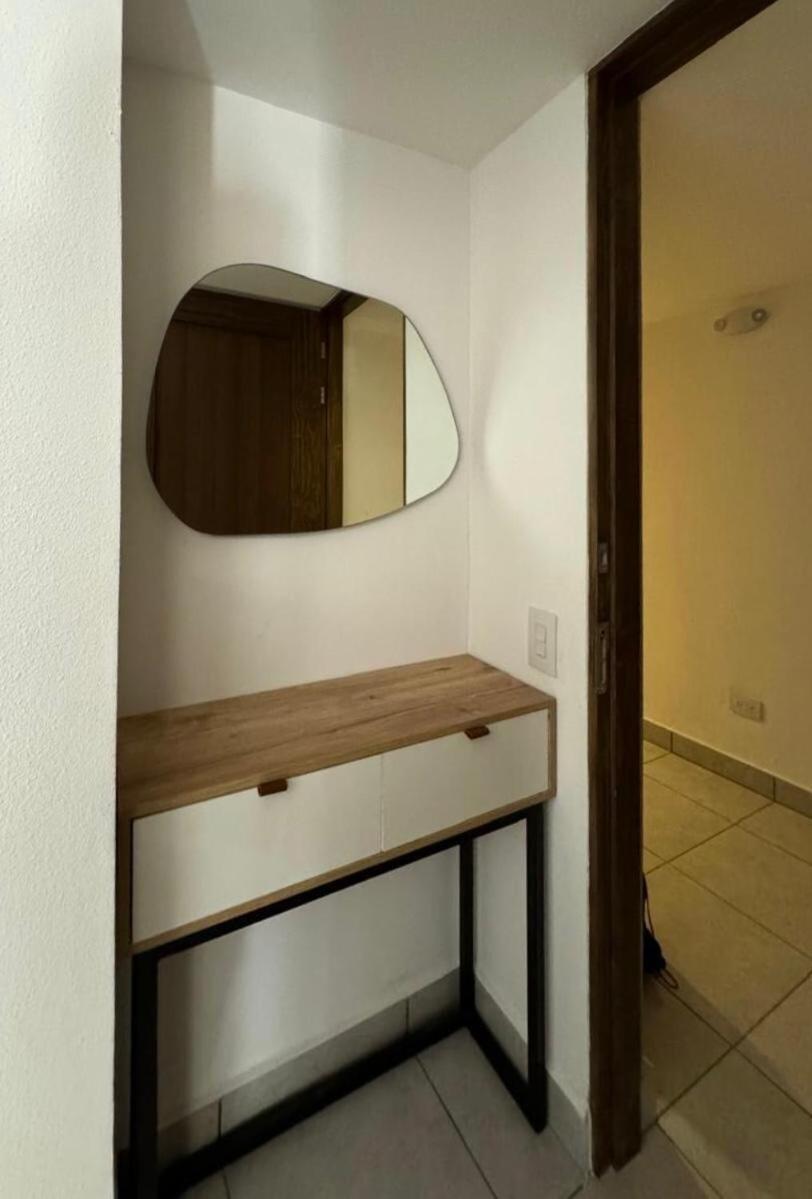 Modern Apartment, San Francisco Neighborhood Apartment *